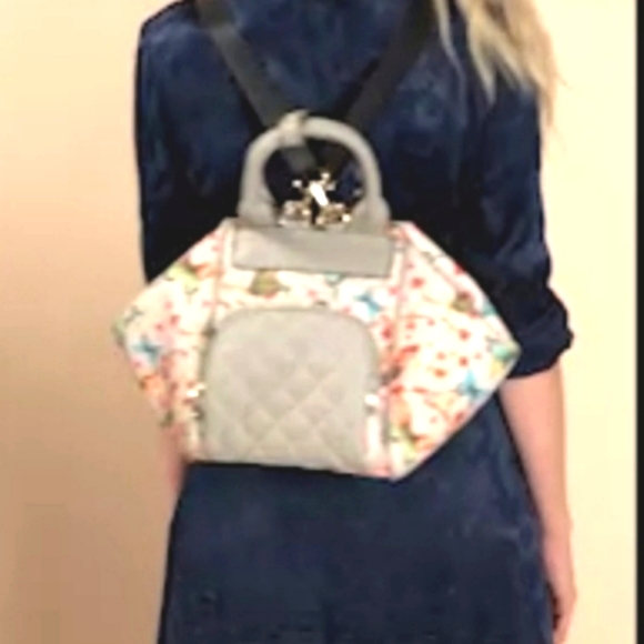 3 in 1 Butterfly Print Crossbody Handbag backpack - Picture 6 of 14